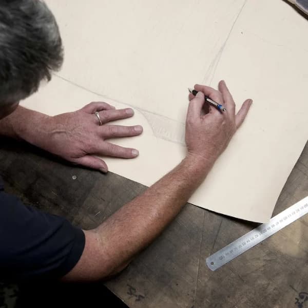 Handcrafted in Britain. Since 1982
Each sofa begins in our workshop, shaped by skilled hands and crafted with care from materials chosen to last a lifetime.
Learn About Us