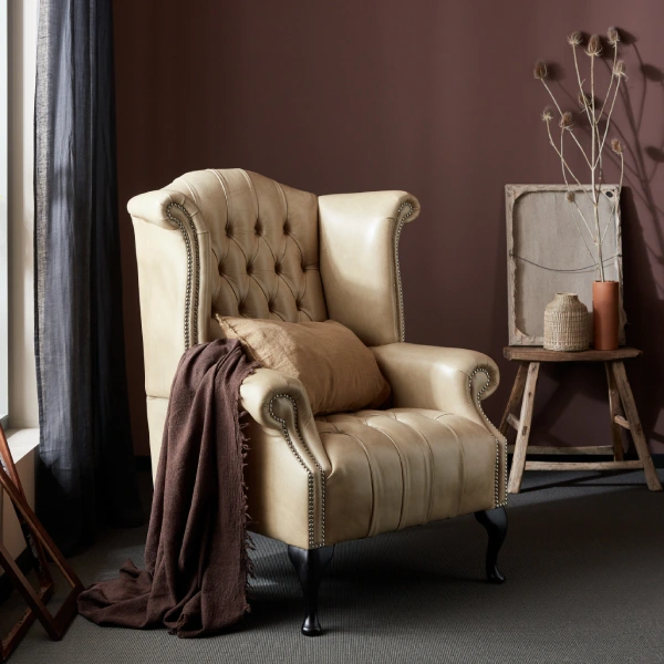 Comfort You Come Home To
From tailored support to indulgent softness, each sofa is designed for everyday comfort, the kind that welcomes you home and keeps you there.